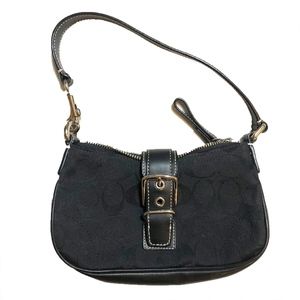 GREAT condition! vintage coach bag black with Cs